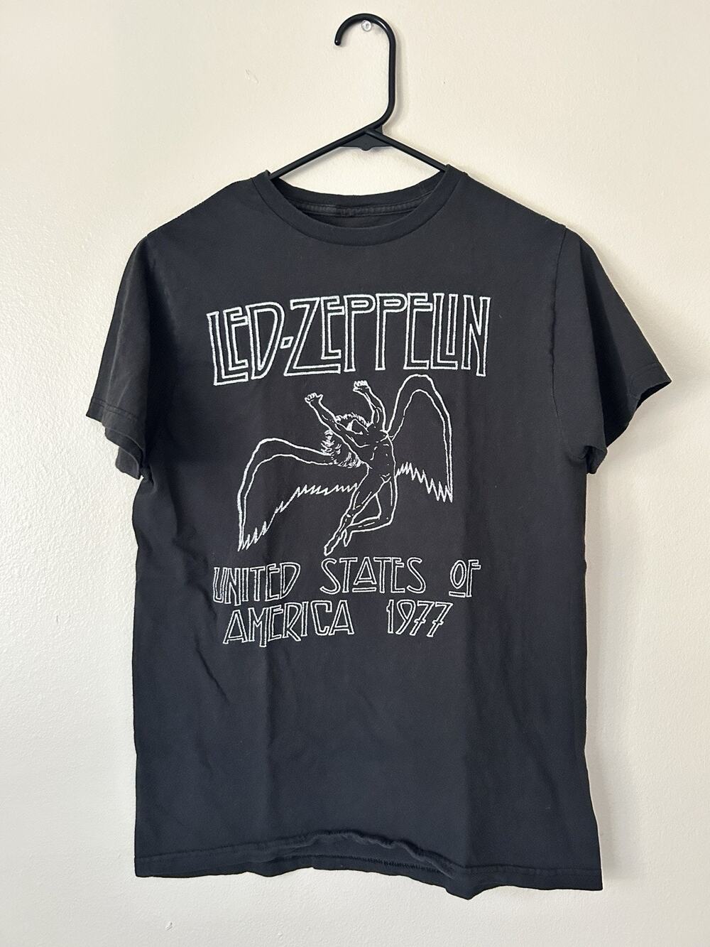 Led Zeppelin 1977 US Tour Graphic T-Shirt Men's Size Medium M Black Band Tee